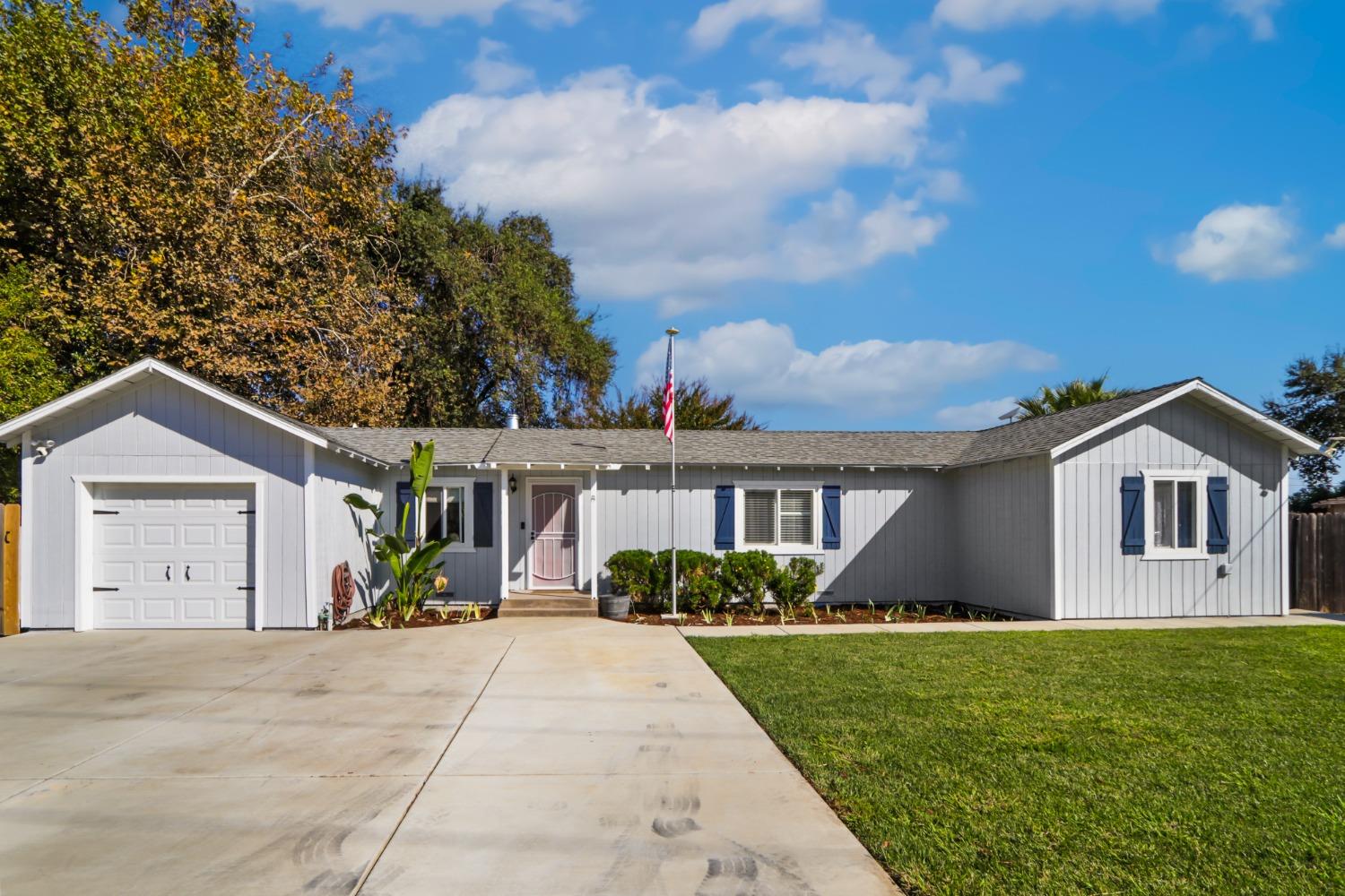 Detail Gallery Image 1 of 1 For 961 Hood Franklin Road, Hood,  CA 95639 - 2 Beds | 1 Baths