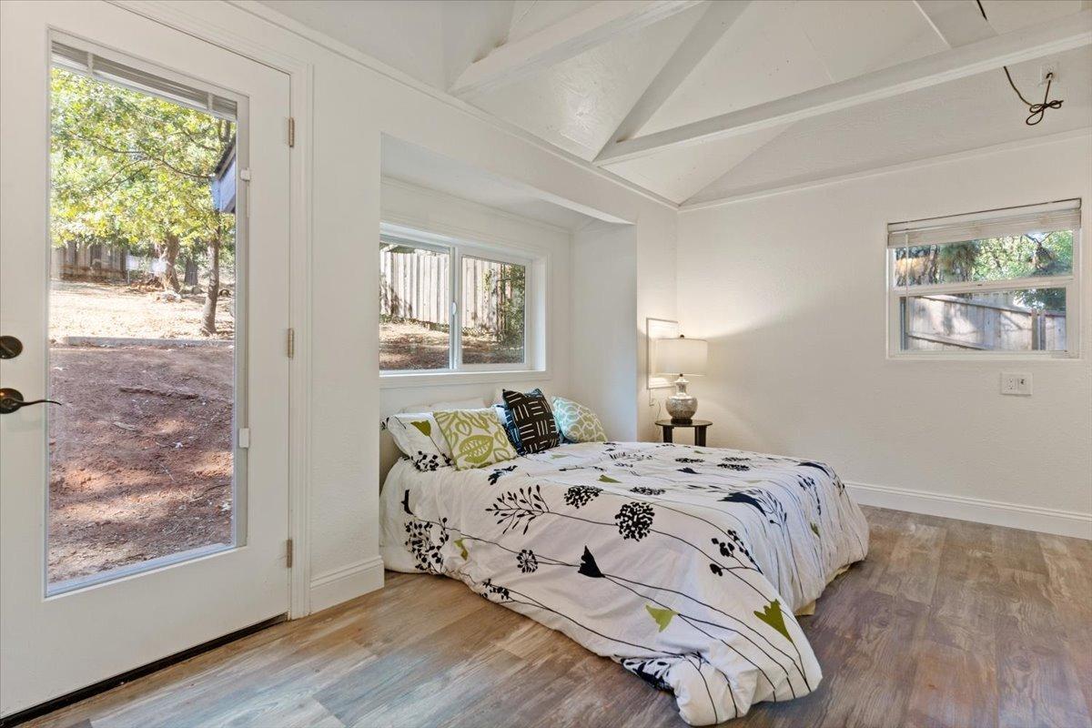 Detail Gallery Image 15 of 42 For 13532 Wheeler Acres, Grass Valley,  CA 95949 - 3 Beds | 2/1 Baths