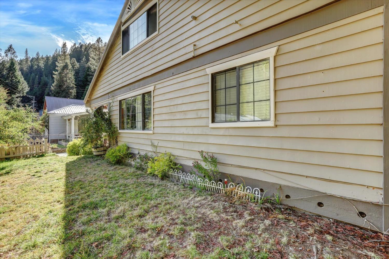 Detail Gallery Image 90 of 93 For 725 E Main St, Downieville,  CA 95936 - 5 Beds | 2 Baths