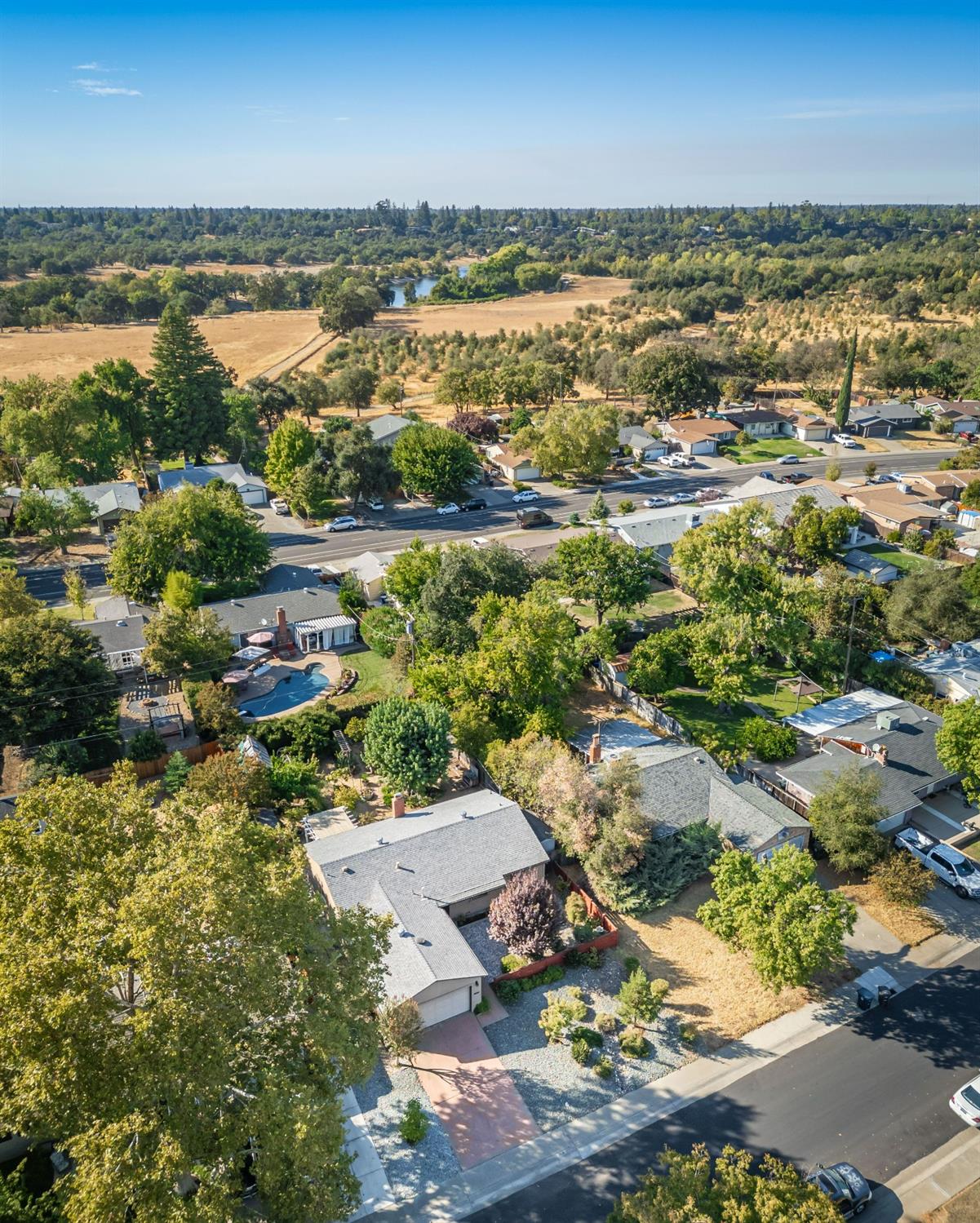 Detail Gallery Image 48 of 53 For 2036 Farnsworth Way, Rancho Cordova,  CA 95670 - 3 Beds | 2 Baths