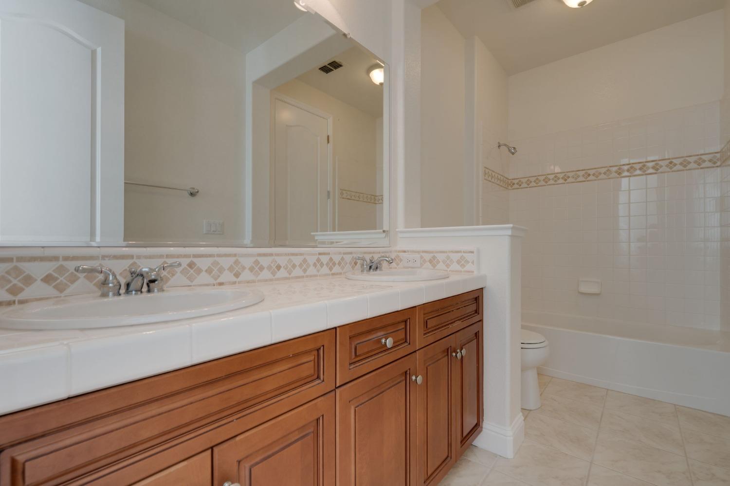 Detail Gallery Image 35 of 47 For 9255 Pinehurst Dr, Roseville,  CA 95747 - 4 Beds | 3/1 Baths