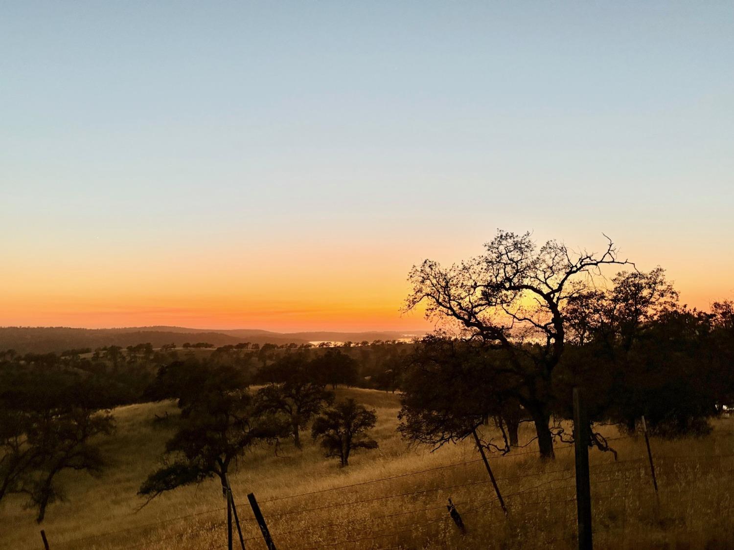 Arbolada Drive, La Grange, California image 3