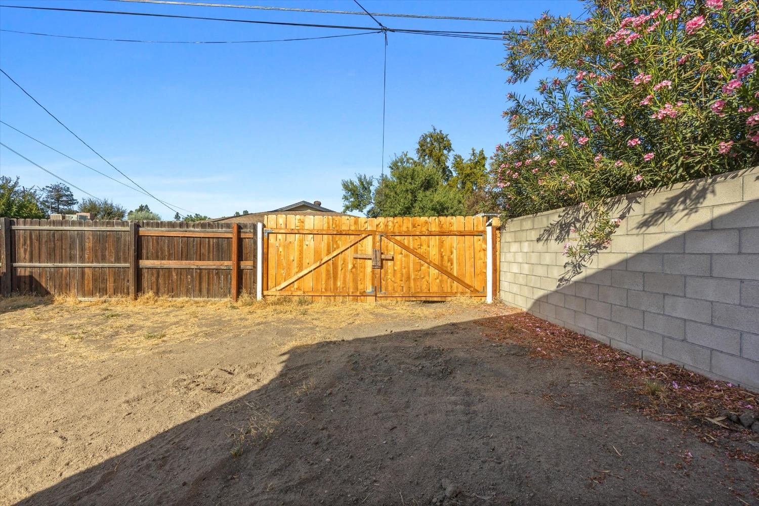 Detail Gallery Image 21 of 30 For 325 Faber St, Shafter,  CA 93263 - 2 Beds | 1 Baths