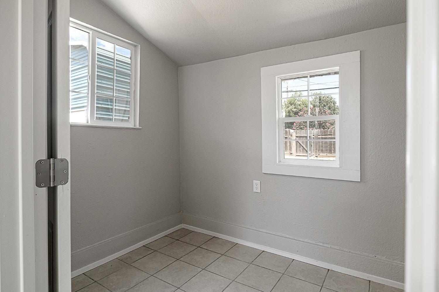 Detail Gallery Image 20 of 26 For 4733 Yosemite Blvd, Modesto,  CA 95357 - 2 Beds | 1 Baths