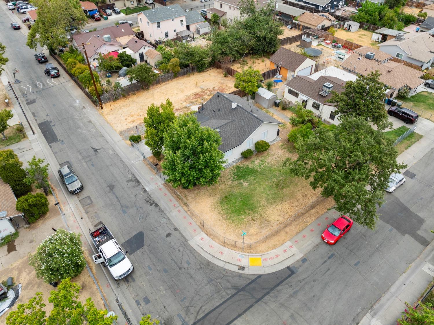 Detail Gallery Image 39 of 41 For 5891 28th St, Sacramento,  CA 95824 - 3 Beds | 2 Baths