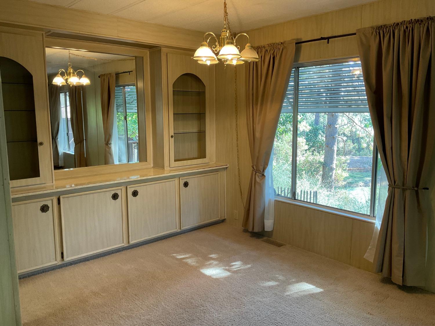 Detail Gallery Image 3 of 22 For 10235 Forest Springs Dr, Grass Valley,  CA 95949 - 2 Beds | 2 Baths