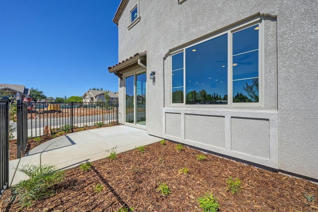 Detail Gallery Image 25 of 35 For 1736 Grand Breeze Ln #74,  Lincoln,  CA 95648 - 3 Beds | 2/1 Baths