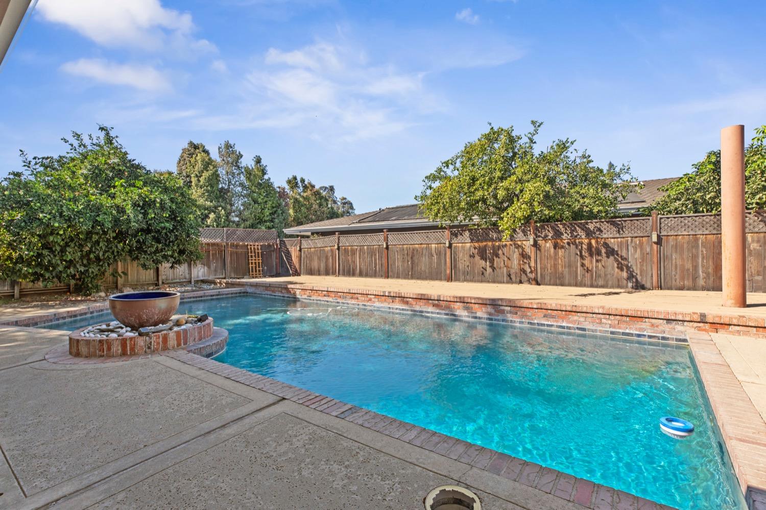 Detail Gallery Image 30 of 38 For 2709 Deerfield Pl, Modesto,  CA 95355 - 3 Beds | 2 Baths