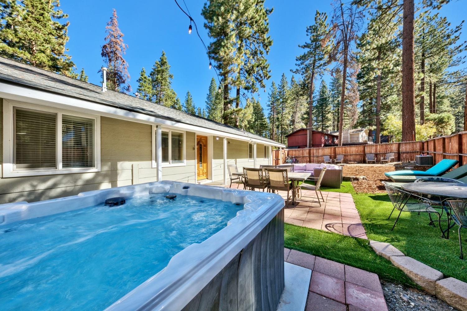 Detail Gallery Image 21 of 23 For 3691 Rocky Point Rd, South Lake Tahoe,  CA 96150 - 3 Beds | 2 Baths