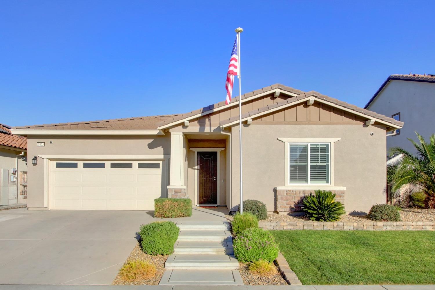 Detail Gallery Image 1 of 1 For 8053 Crane Hawk Ct, Sacramento,  CA 95829 - 3 Beds | 2/1 Baths