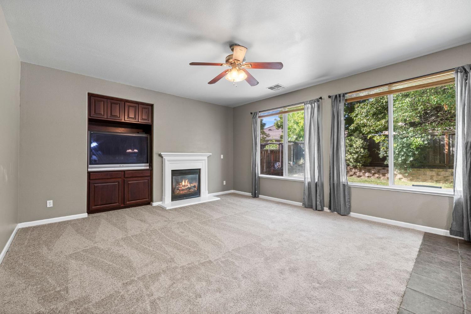 Detail Gallery Image 16 of 54 For 12082 Erato Cir, Rancho Cordova,  CA 95742 - 4 Beds | 2/1 Baths