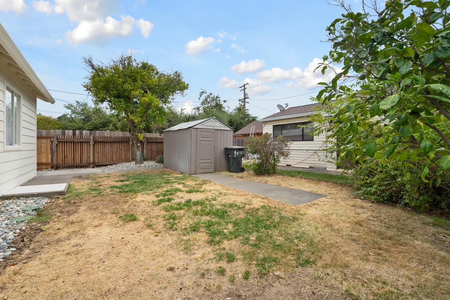 Detail Gallery Image 34 of 41 For 5891 28th St, Sacramento,  CA 95824 - 3 Beds | 2 Baths