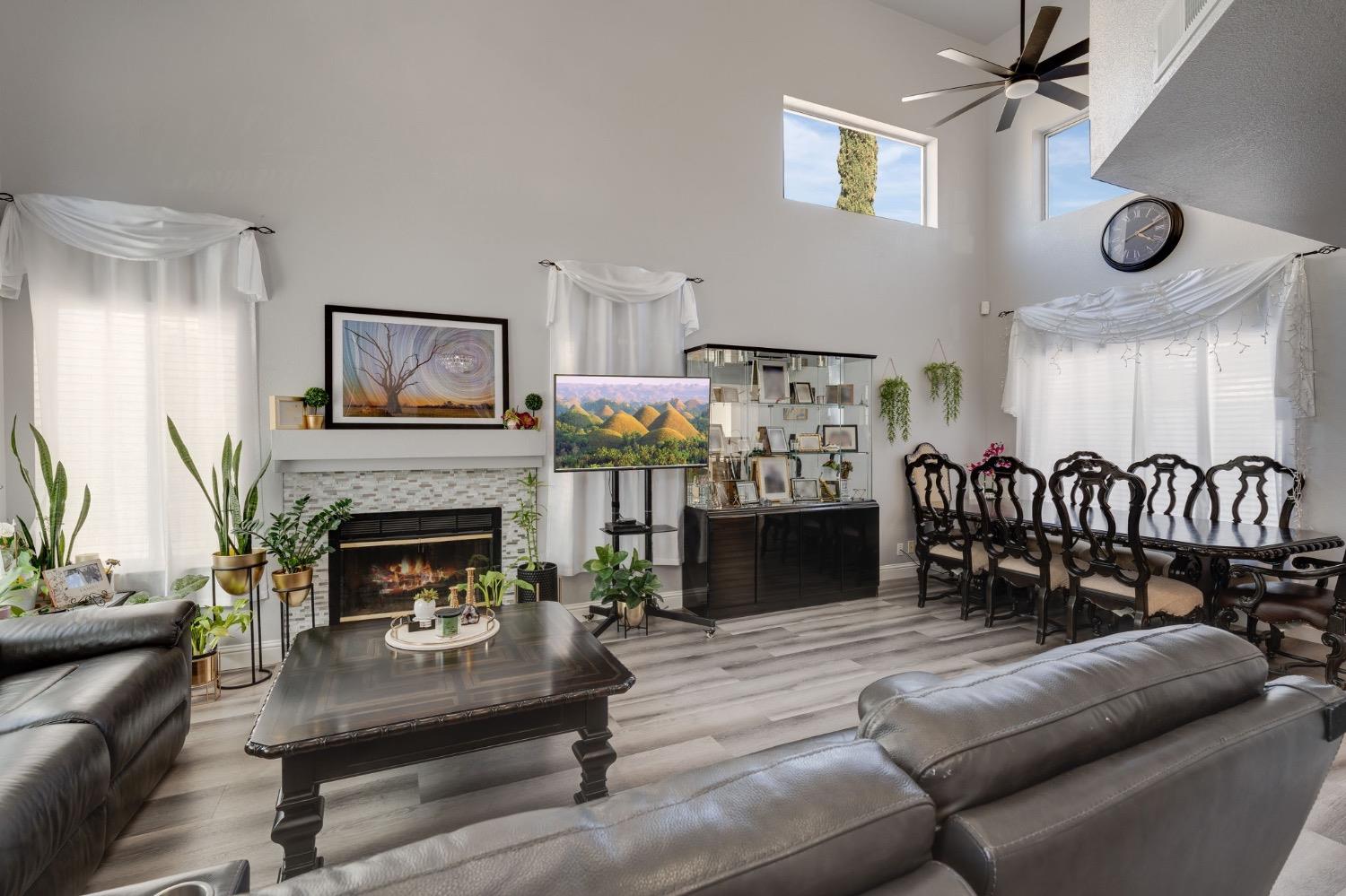 Thornbury Drive, Antelope, California image 16