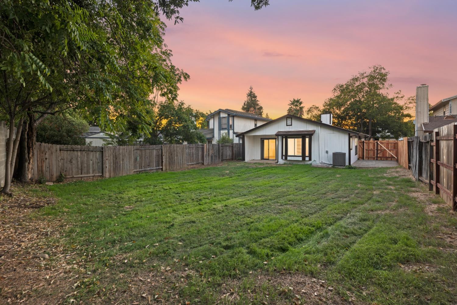 Detail Gallery Image 22 of 26 For 5712 Glassboro Way, Sacramento,  CA 95842 - 3 Beds | 2 Baths