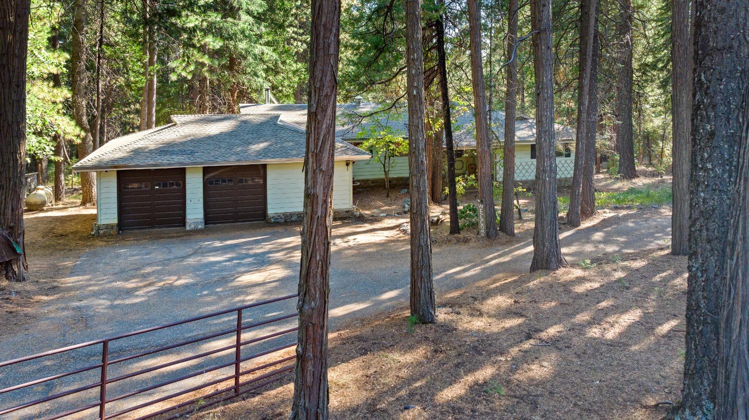 Detail Gallery Image 13 of 55 For 22065 State Highway 20, Nevada City,  CA 95959 - 2 Beds | 2 Baths