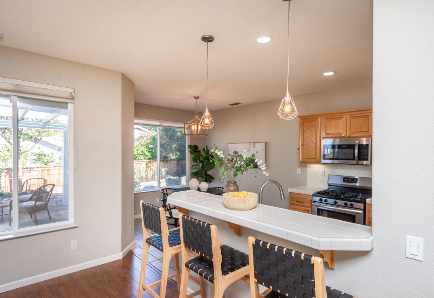 Detail Gallery Image 14 of 57 For 2507 Sasparilla Ct, Rocklin,  CA 95765 - 2 Beds | 2 Baths