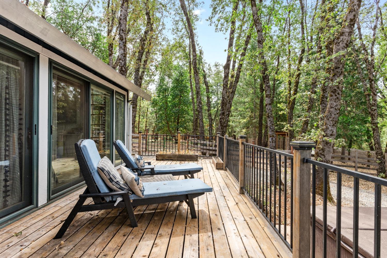 Detail Gallery Image 70 of 72 For 13610 Lightning Tree Rd, Nevada City,  CA 95959 - 2 Beds | 2 Baths