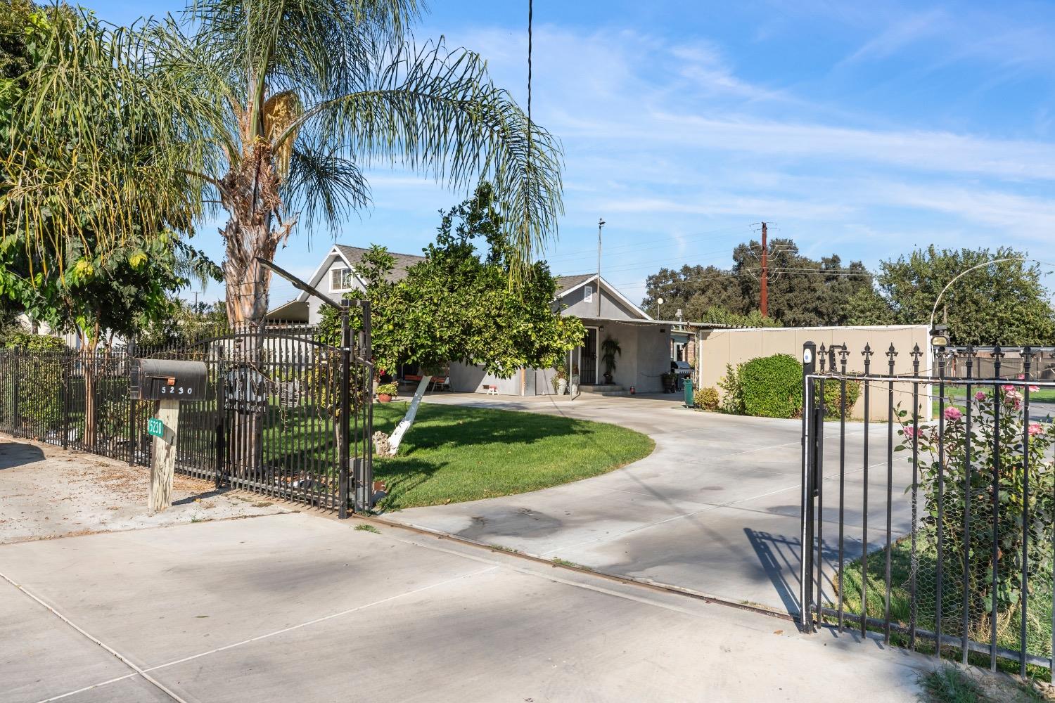 Detail Gallery Image 2 of 42 For 5230 Avenue D, Modesto,  CA 95358 - 2 Beds | 1/1 Baths