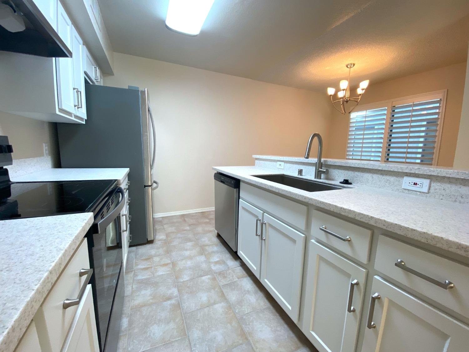 Photo #10: 224113243 Listing 