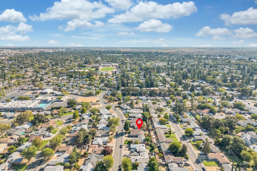 Detail Gallery Image 50 of 50 For 9338 Emily St, Elk Grove,  CA 95624 - 3 Beds | 2 Baths