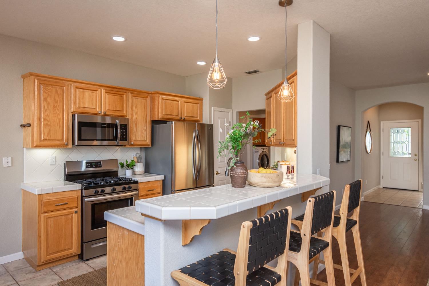 Detail Gallery Image 18 of 57 For 2507 Sasparilla Ct, Rocklin,  CA 95765 - 2 Beds | 2 Baths