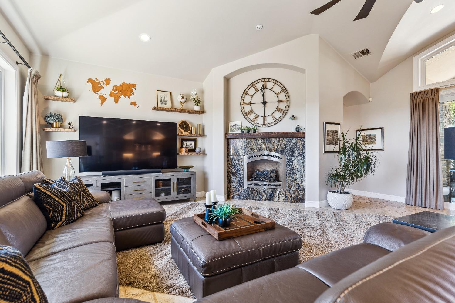 Detail Gallery Image 52 of 65 For 1480 Ridgeview Cir, Auburn,  CA 95603 - 4 Beds | 3/1 Baths