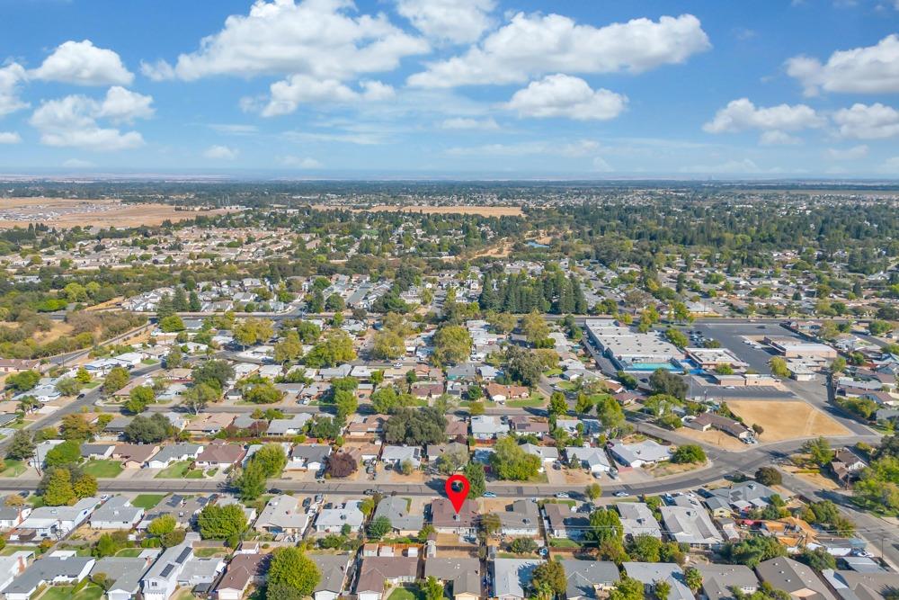 Detail Gallery Image 49 of 50 For 9338 Emily St, Elk Grove,  CA 95624 - 3 Beds | 2 Baths