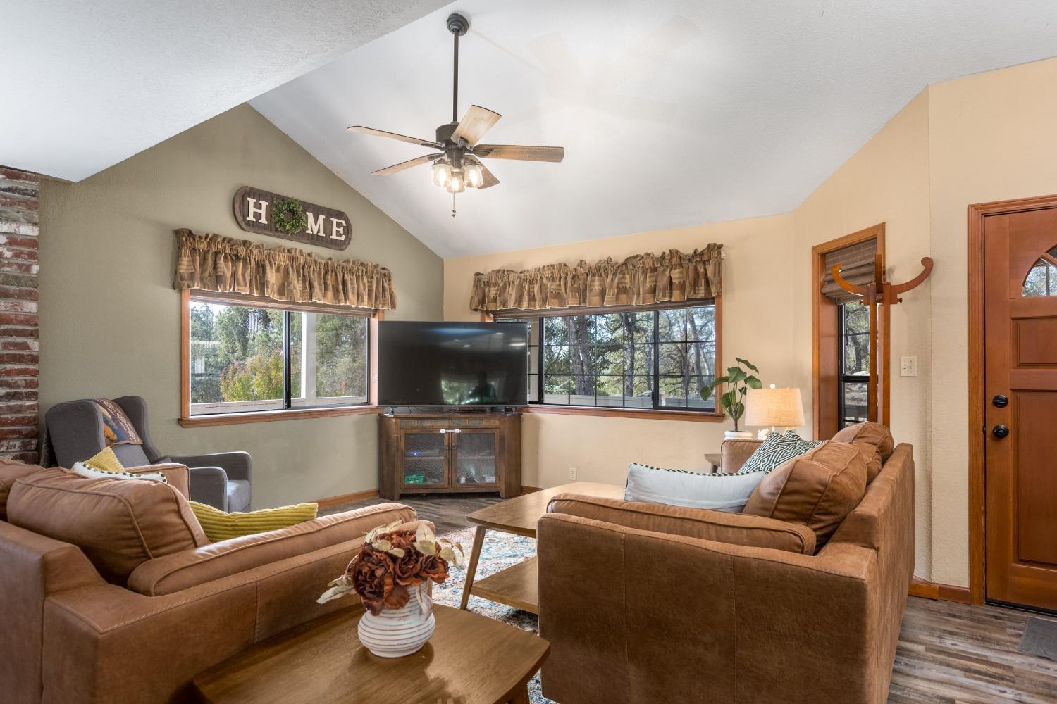 Detail Gallery Image 9 of 66 For 2701 Mesquite Ct, El Dorado,  CA 95623 - 4 Beds | 2/1 Baths