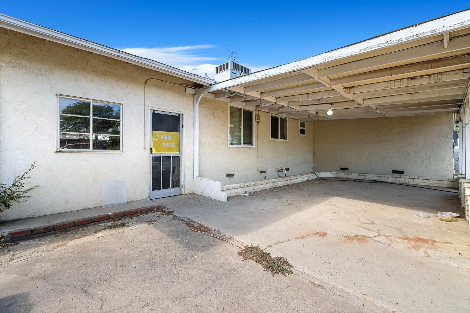 N Pleasant Avenue, Fresno, California image 31