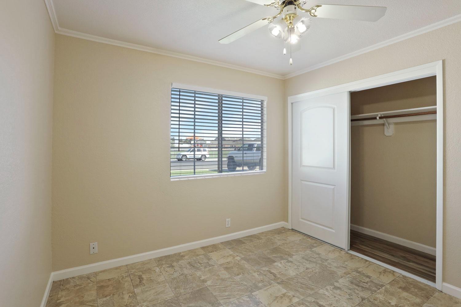 Detail Gallery Image 21 of 38 For 755 Locust Ave, Manteca,  CA 95337 - 3 Beds | 2 Baths