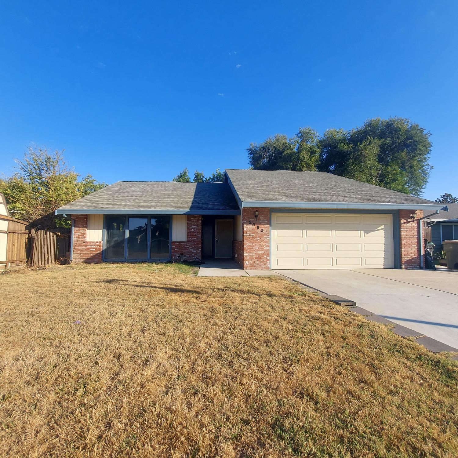 Detail Gallery Image 1 of 41 For 2583 Betty Way, West Sacramento,  CA 95691 - 3 Beds | 2 Baths