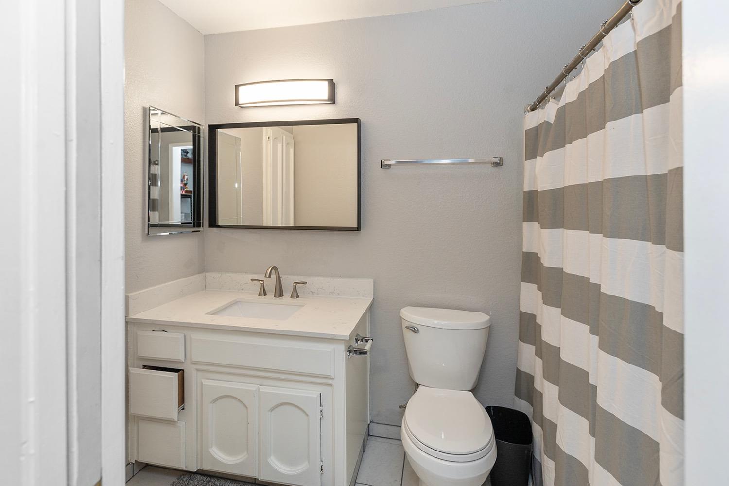 Detail Gallery Image 19 of 20 For 4029 Dale Rd #D,  Modesto,  CA 95356 - 2 Beds | 2/1 Baths