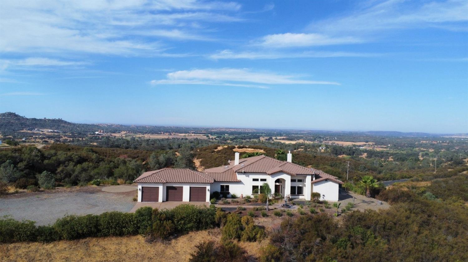 Detail Gallery Image 2 of 49 For 7630 Goose Hill Ranch Rd, Ione,  CA 95640 - 3 Beds | 2/1 Baths