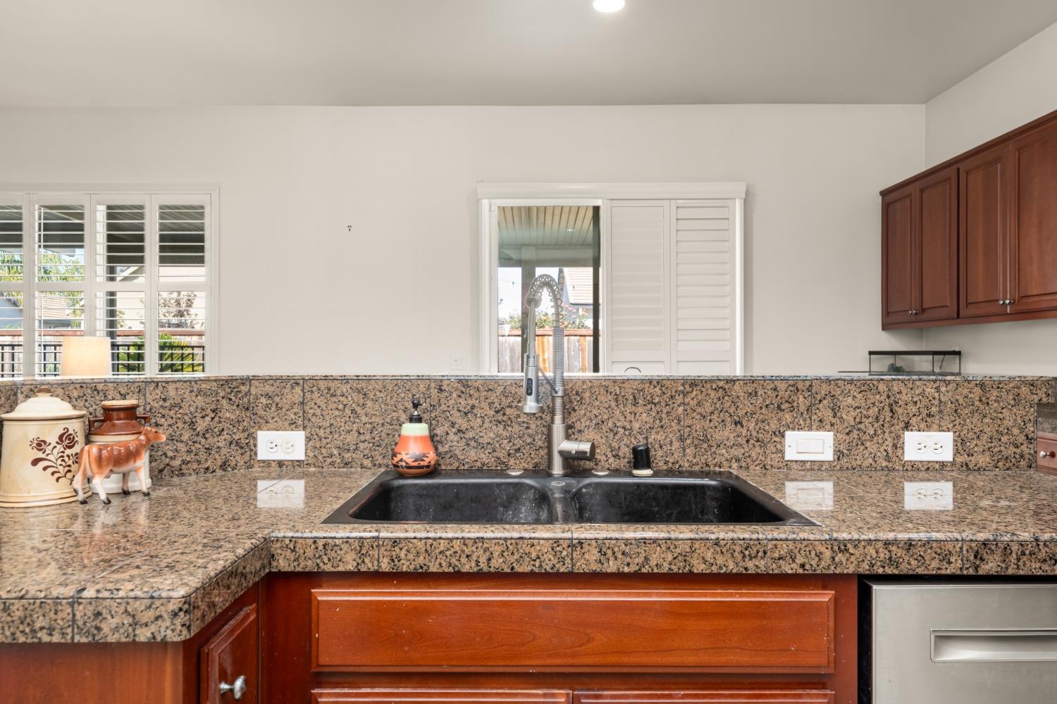 Detail Gallery Image 43 of 54 For 1377 Snowy Egret St, Plumas Lake,  CA 95961 - 4 Beds | 2/1 Baths