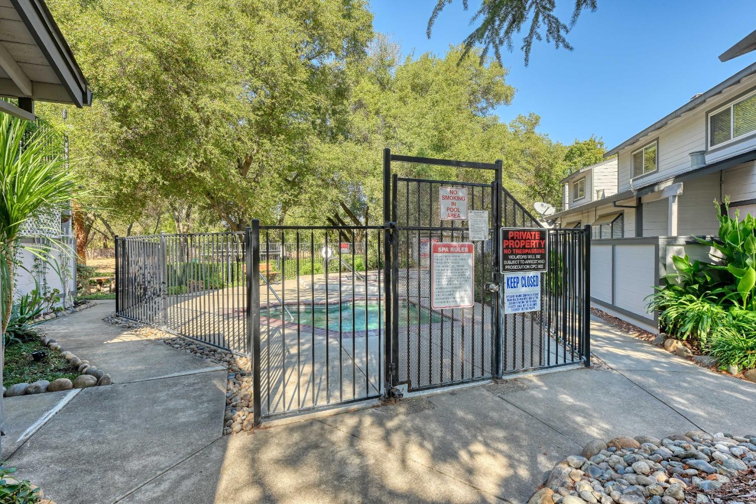 Detail Gallery Image 29 of 30 For 6347 Slippery Creek Ln, Citrus Heights,  CA 95621 - 3 Beds | 2/1 Baths