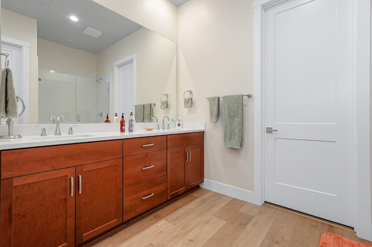 Detail Gallery Image 18 of 42 For 4188 Eagle View Way, Folsom,  CA 95630 - 2 Beds | 2 Baths