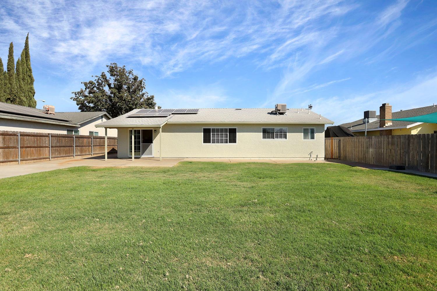 Detail Gallery Image 35 of 38 For 755 Locust Ave, Manteca,  CA 95337 - 3 Beds | 2 Baths