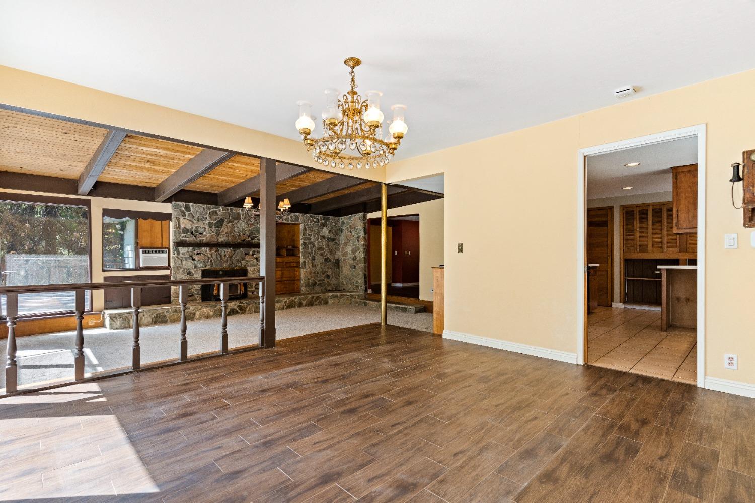 Detail Gallery Image 4 of 55 For 22065 State Highway 20, Nevada City,  CA 95959 - 2 Beds | 2 Baths