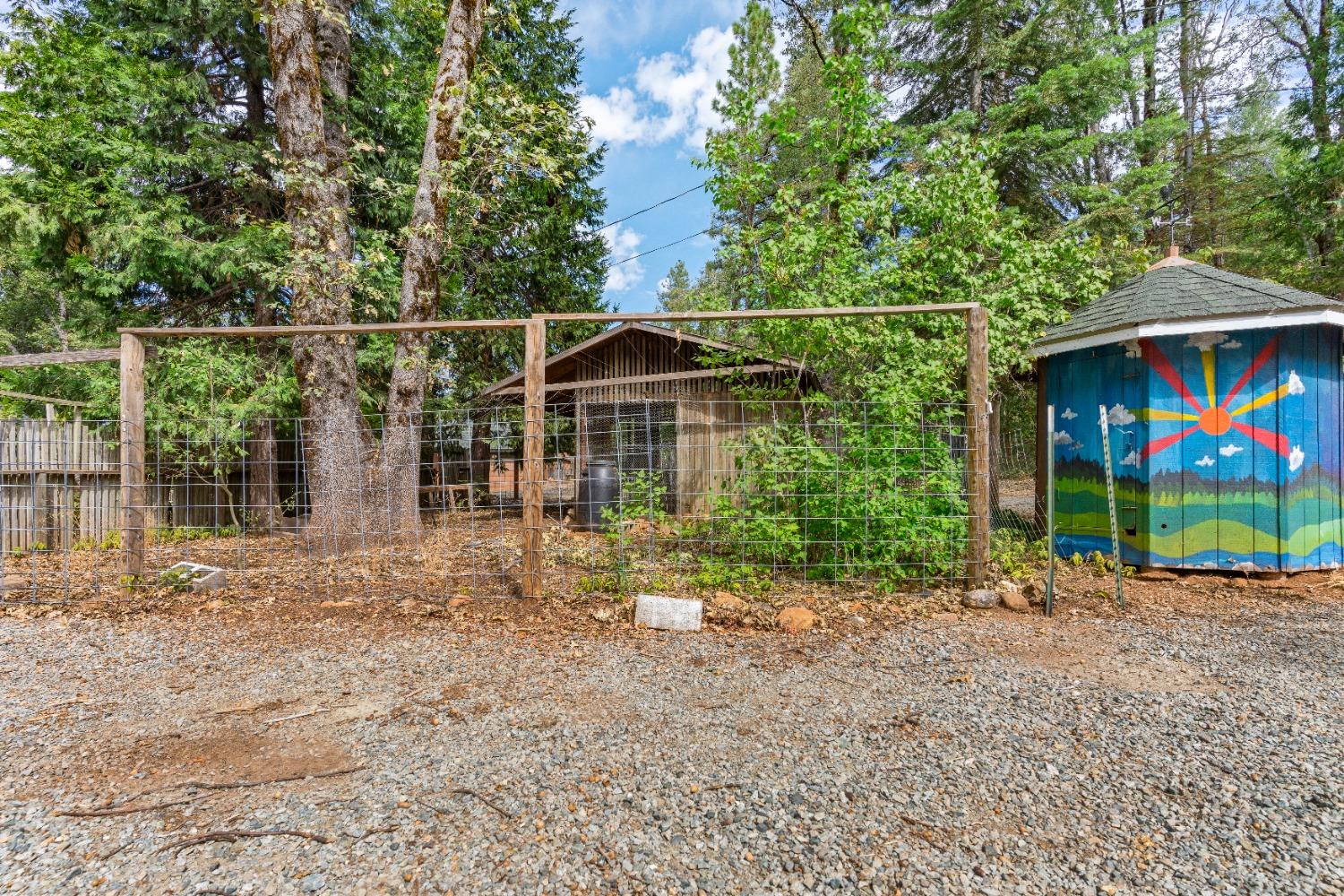 Detail Gallery Image 64 of 72 For 13610 Lightning Tree Rd, Nevada City,  CA 95959 - 2 Beds | 2 Baths