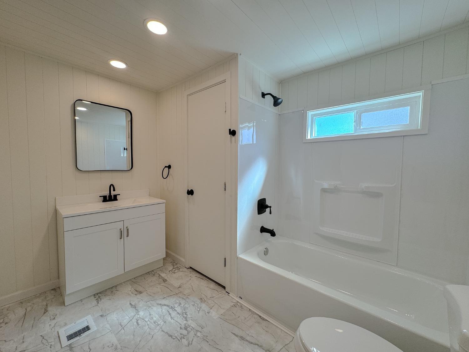 Detail Gallery Image 37 of 49 For 5837 Stonyford, Sacramento,  CA 95842 - 3 Beds | 2 Baths