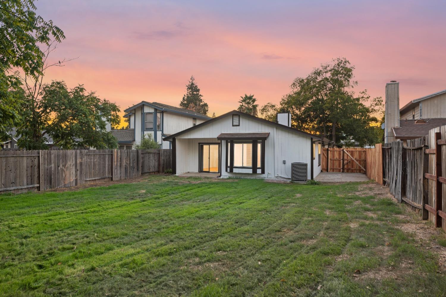 Detail Gallery Image 21 of 26 For 5712 Glassboro Way, Sacramento,  CA 95842 - 3 Beds | 2 Baths