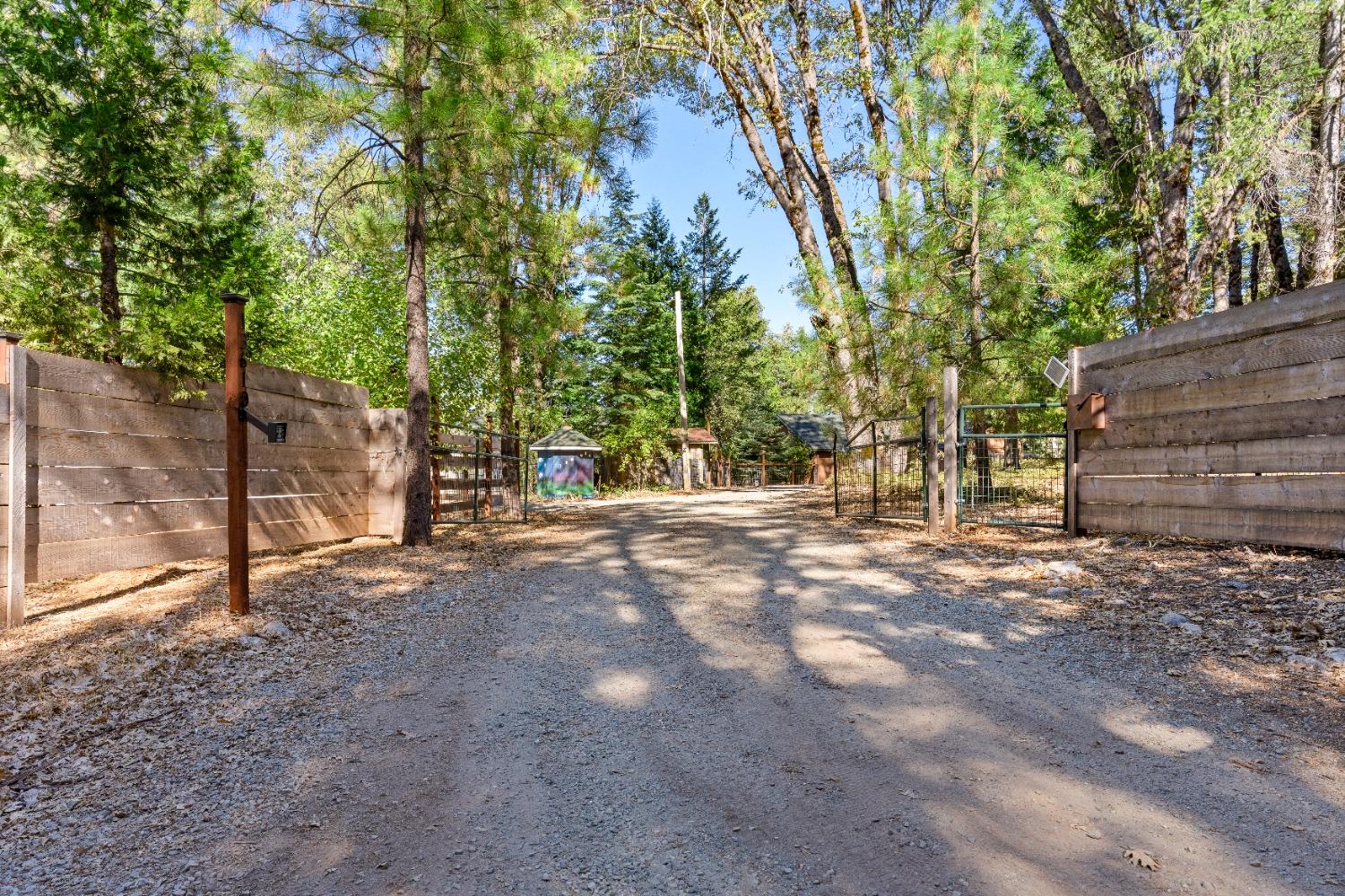 Detail Gallery Image 44 of 72 For 13610 Lightning Tree Rd, Nevada City,  CA 95959 - 2 Beds | 2 Baths