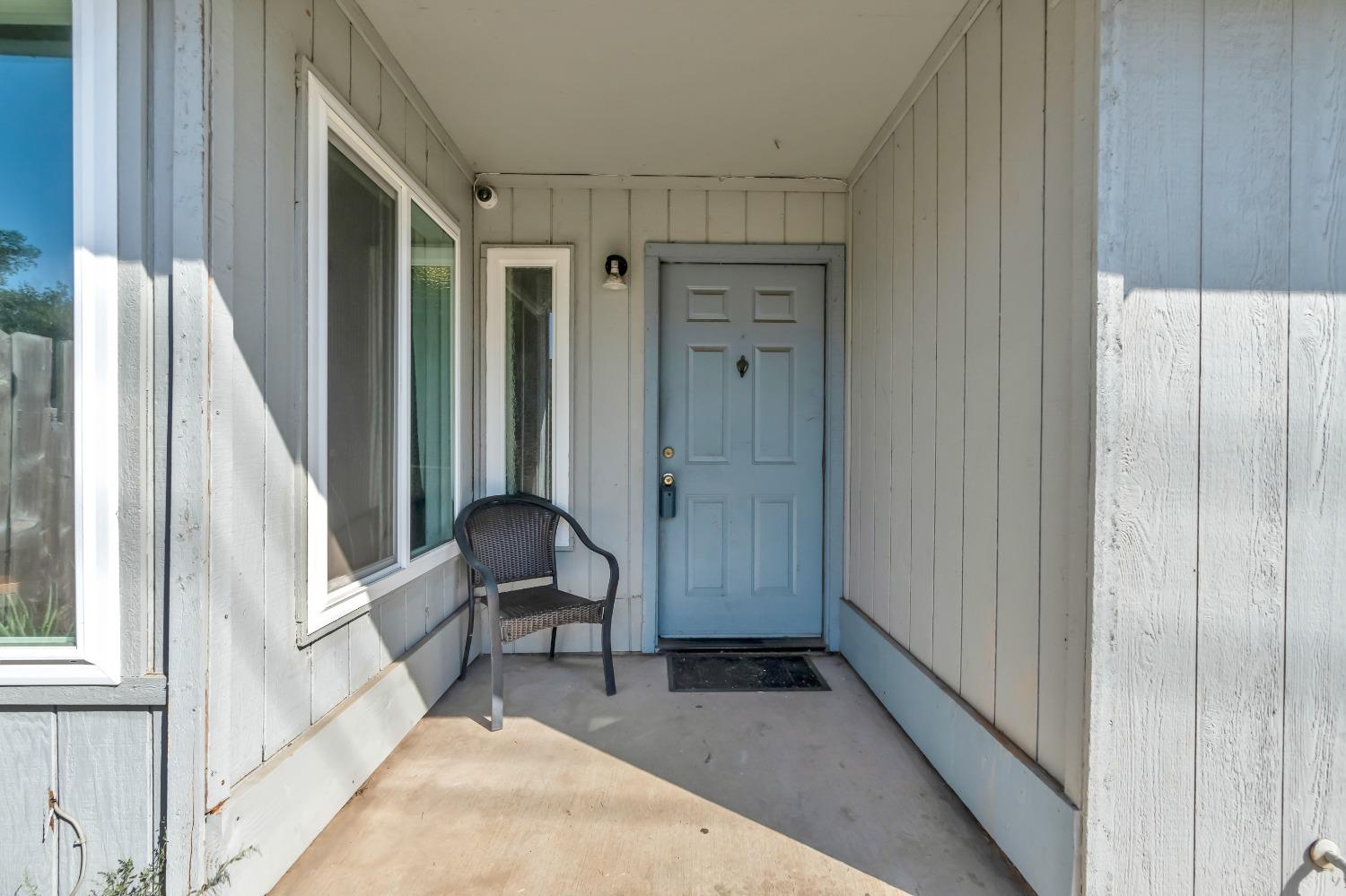 Detail Gallery Image 6 of 39 For 201 Donner Dr, Lodi,  CA 95240 - 3 Beds | 2 Baths