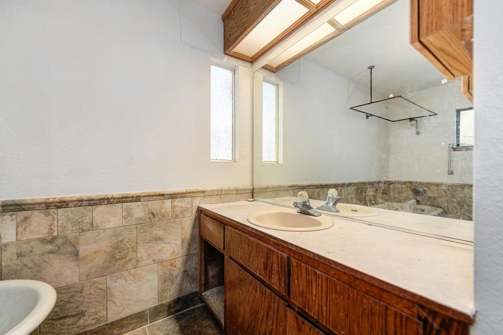 Detail Gallery Image 19 of 29 For 1117 23rd St #B,  Sacramento,  CA 95816 - 1 Beds | 1/1 Baths