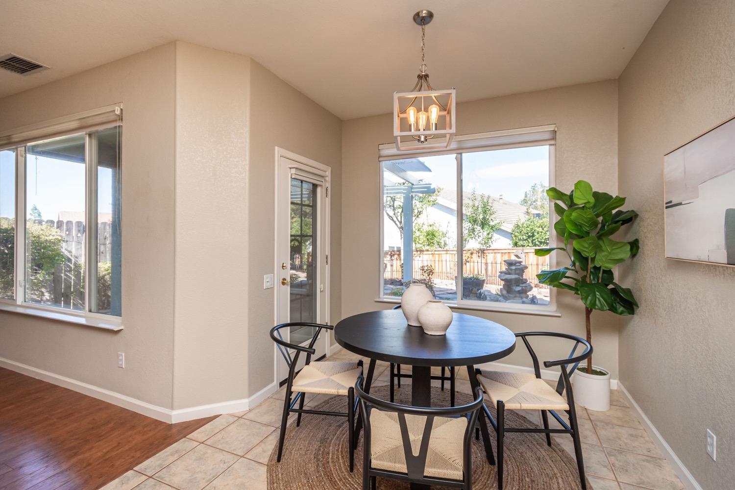 Detail Gallery Image 21 of 57 For 2507 Sasparilla Ct, Rocklin,  CA 95765 - 2 Beds | 2 Baths