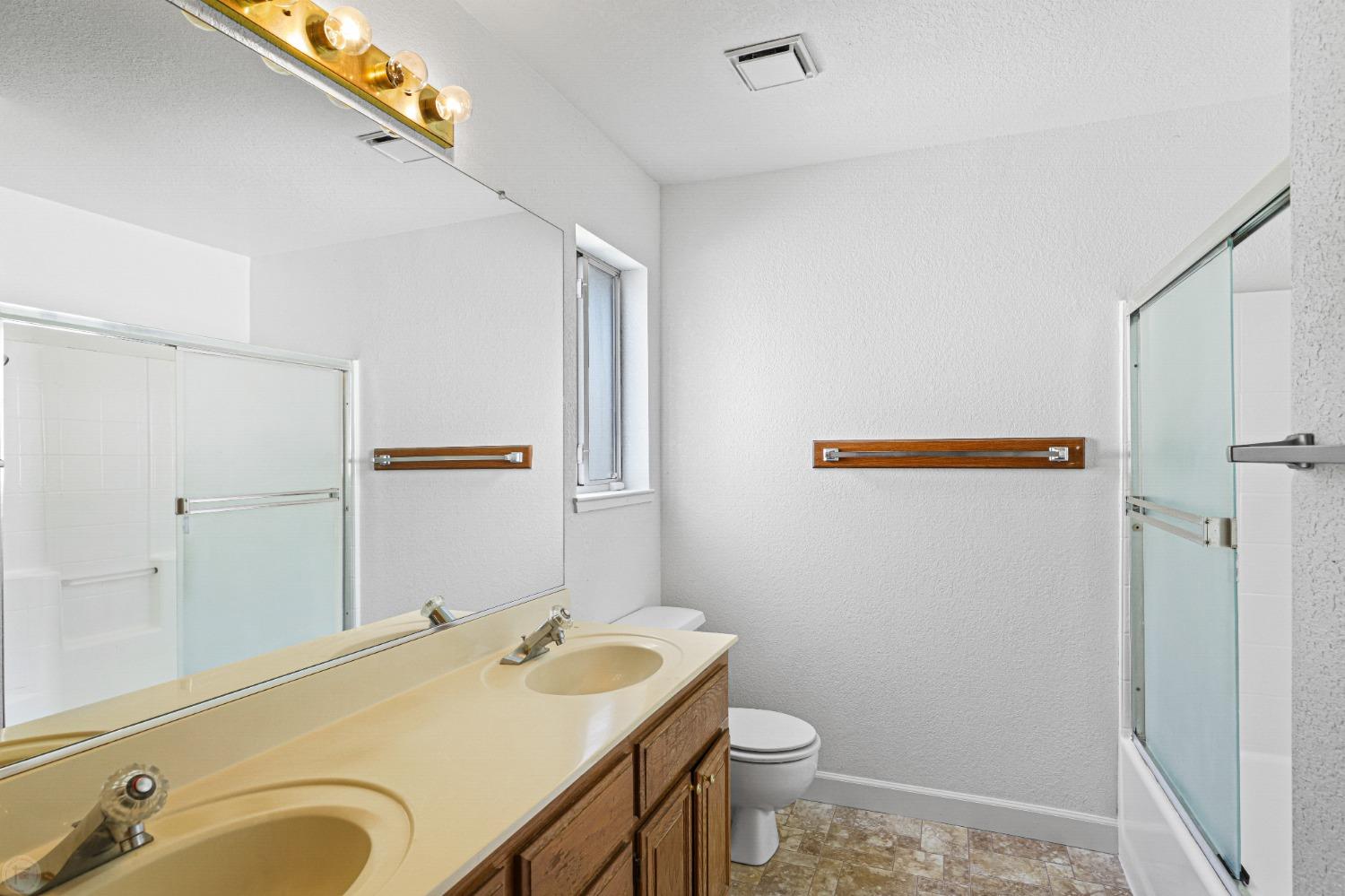 Detail Gallery Image 29 of 56 For 1713 Cashmere Dr, Modesto,  CA 95355 - 3 Beds | 2/1 Baths