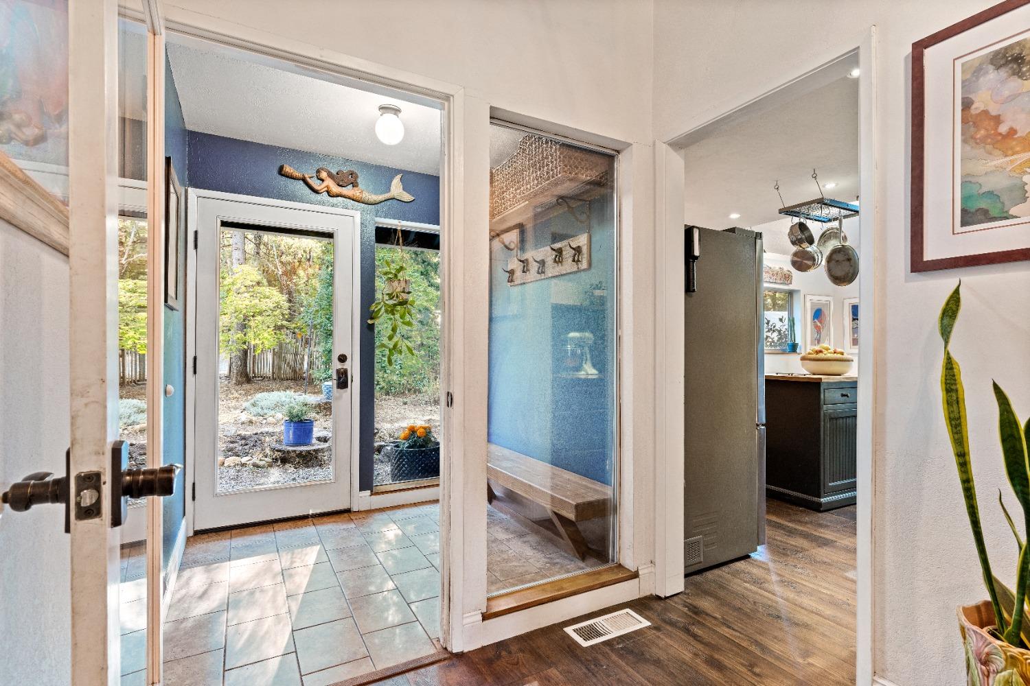 Detail Gallery Image 2 of 72 For 13610 Lightning Tree Rd, Nevada City,  CA 95959 - 2 Beds | 2 Baths