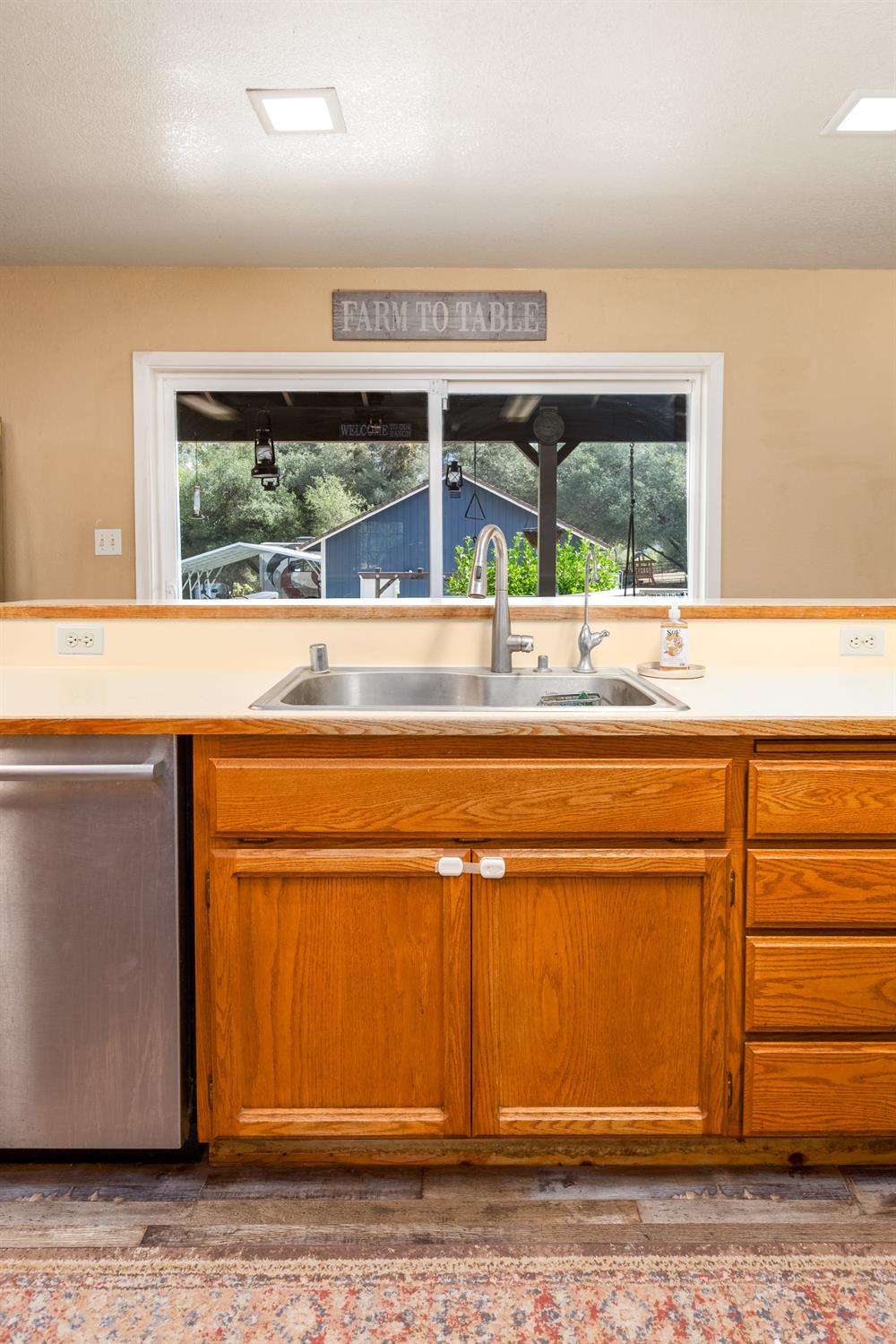 Detail Gallery Image 15 of 66 For 2701 Mesquite Ct, El Dorado,  CA 95623 - 4 Beds | 2/1 Baths