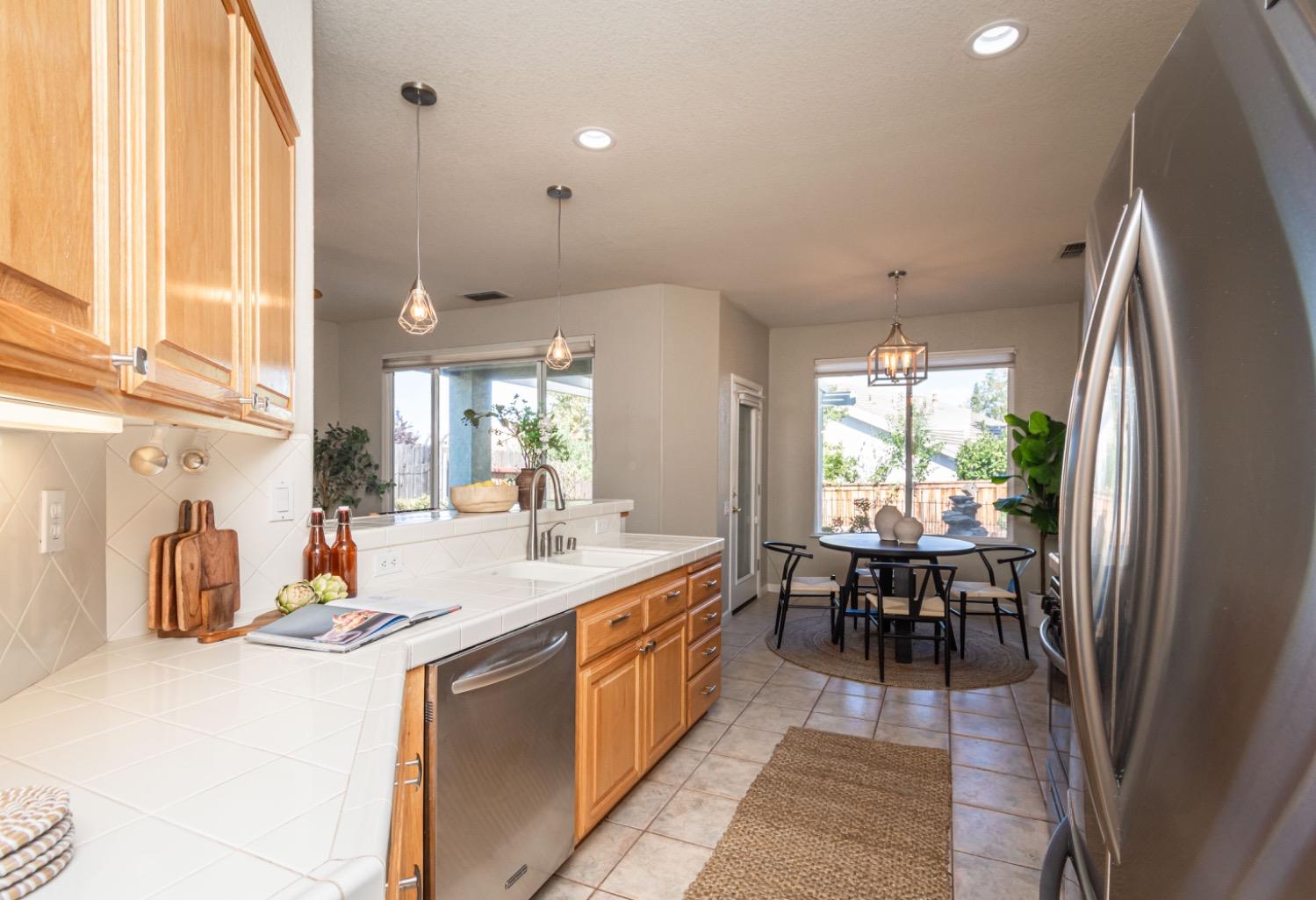 Detail Gallery Image 24 of 57 For 2507 Sasparilla Ct, Rocklin,  CA 95765 - 2 Beds | 2 Baths