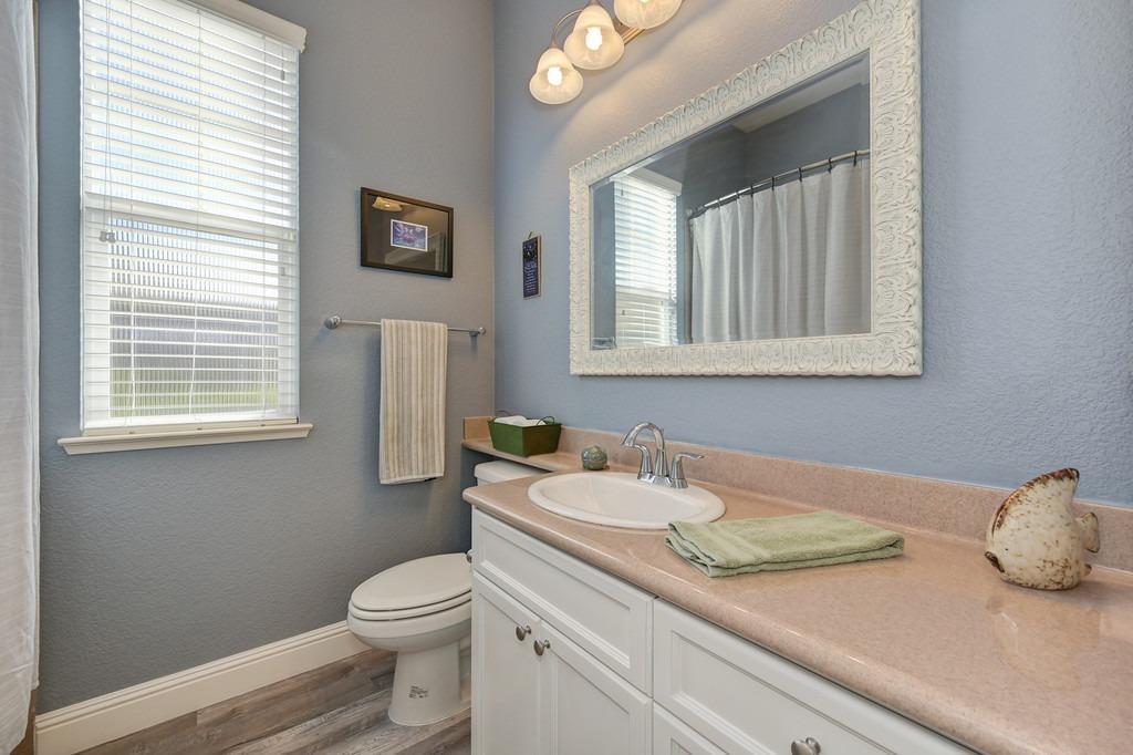 Detail Gallery Image 14 of 50 For 607 Lefevre Dr, Folsom,  CA 95630 - 3 Beds | 2 Baths